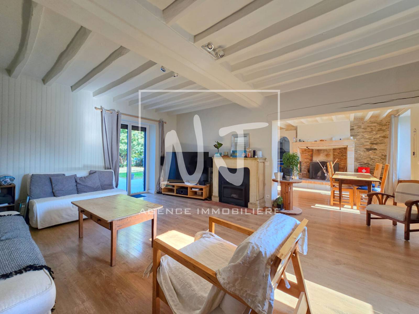 Pièce de vie de plus de 50m²