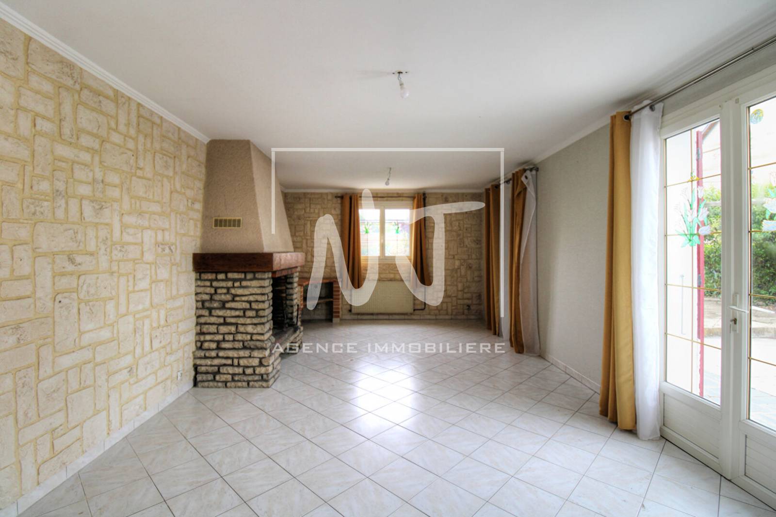 Maison de plain pied, 3 chambres à vendre à Saint Mathurin sur Loire 49250