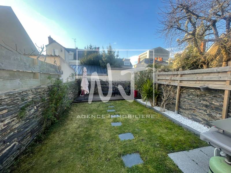 Agréable jardin exposé Ouest