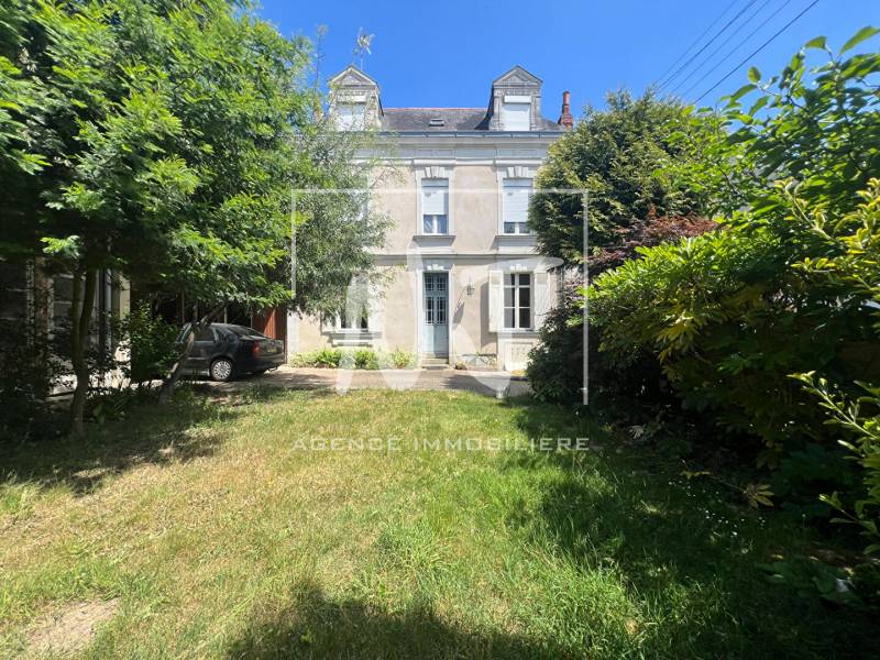 Maison de caractère en coeur de DOUTRE