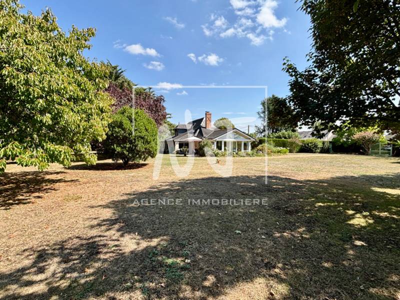 Maison ancienne dans un cadre bucolique