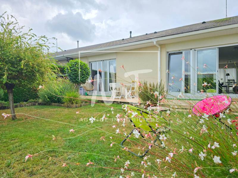 Jardin clos et paysager